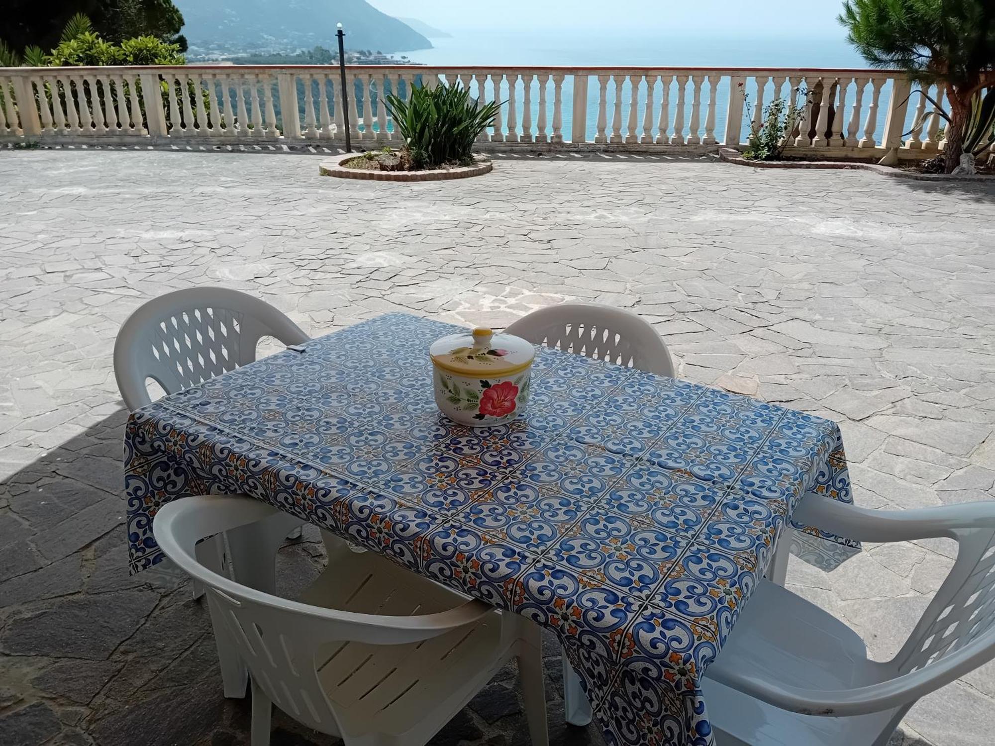 Villamargherita Capo Vaticano Exterior photo